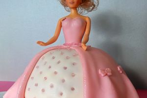 Verjaardagstaart-Deurne-Mammarina-Barbie
